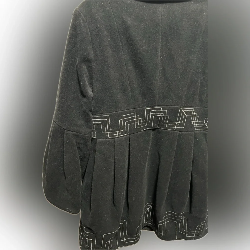 Black Embroidered Women's Jermikko wool coat